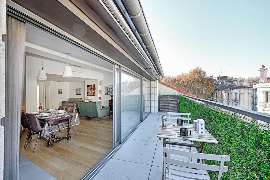 Le Loft Des Papes - 2 Terrasses - Vue Panoramique Sur La Ville - Ac Clim Avinhão Exterior foto